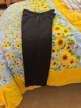 LAURA Classic Black Straight Leg Zippered Dress Pants